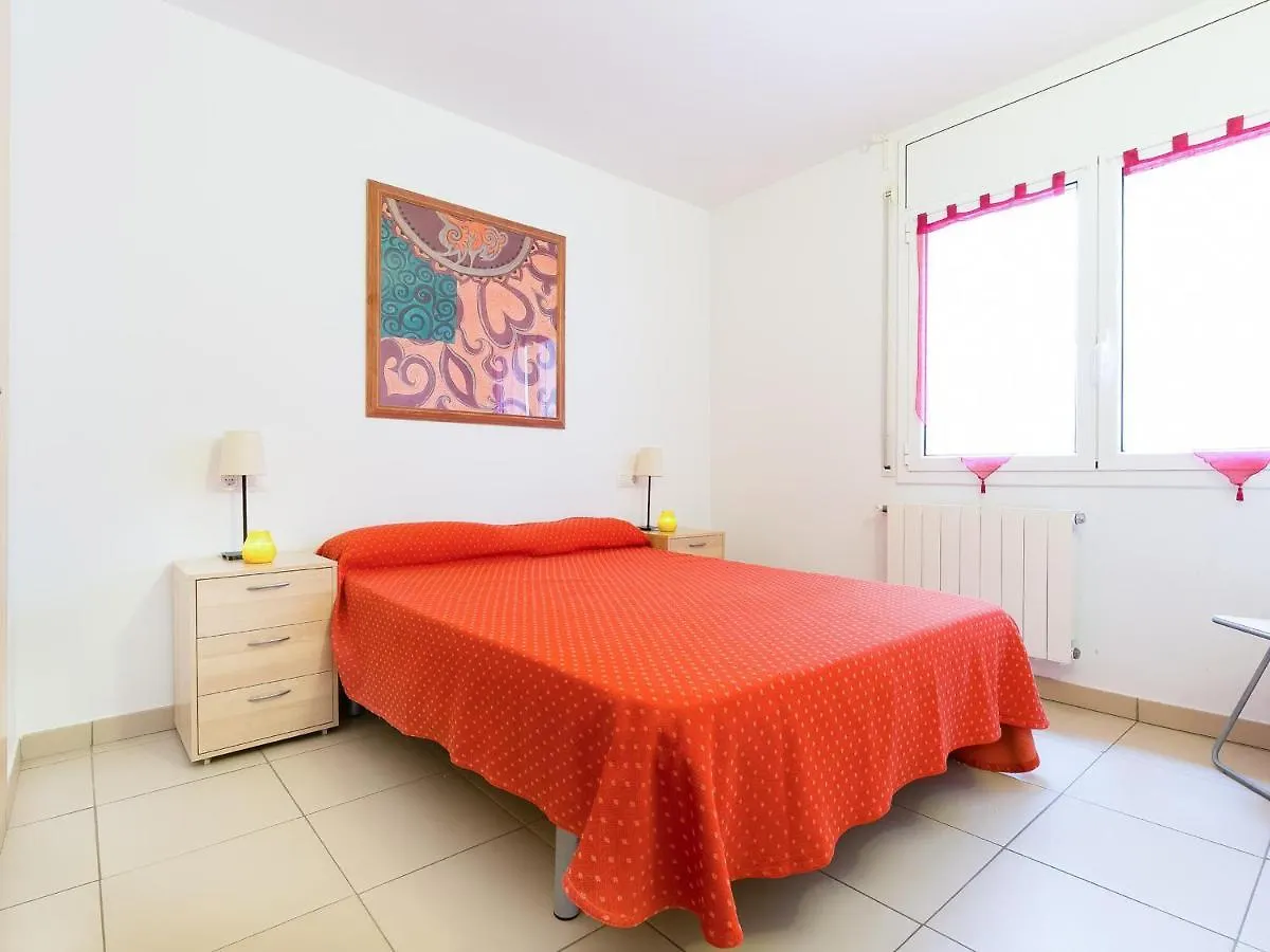 Pi I Sunyer 2-B -Apartamento Amplio Y Luminoso En El Centro De Roses, Delante Del Mar, Con Vistas Al Mar. - Es-228-118 Apartment