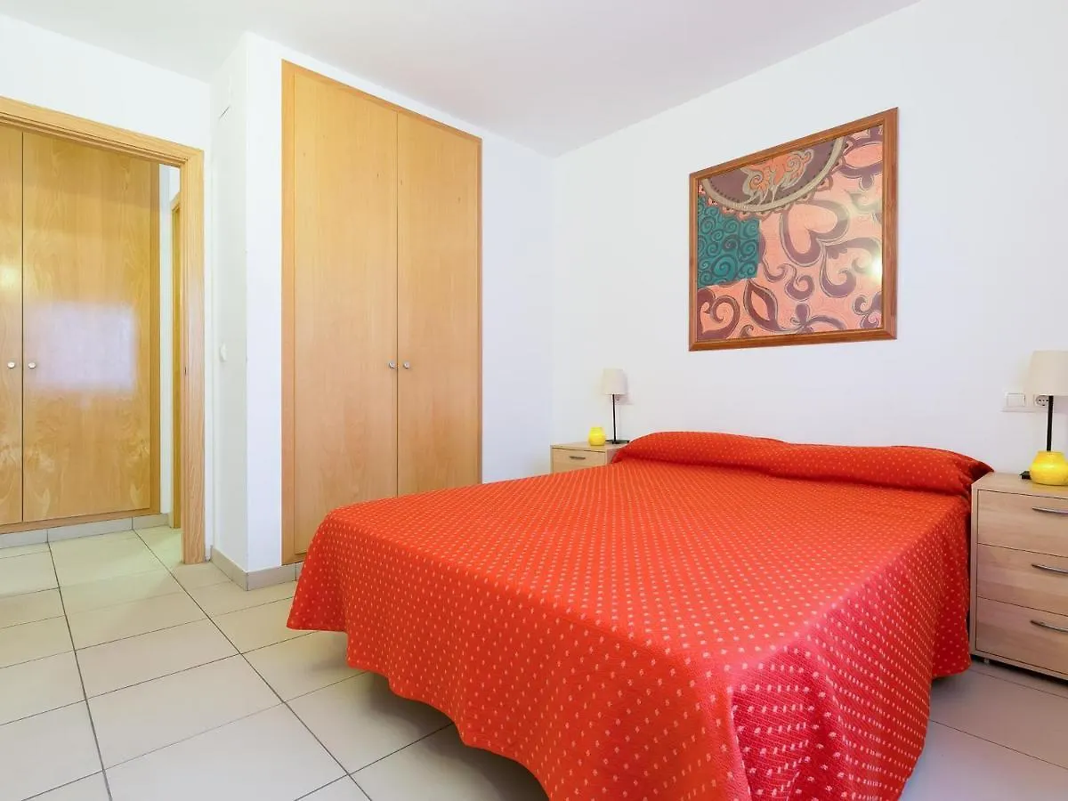 Pi I Sunyer 2-B -Apartamento Amplio Y Luminoso En El Centro De Roses, Delante Del Mar, Con Vistas Al Mar. - Es-228-118